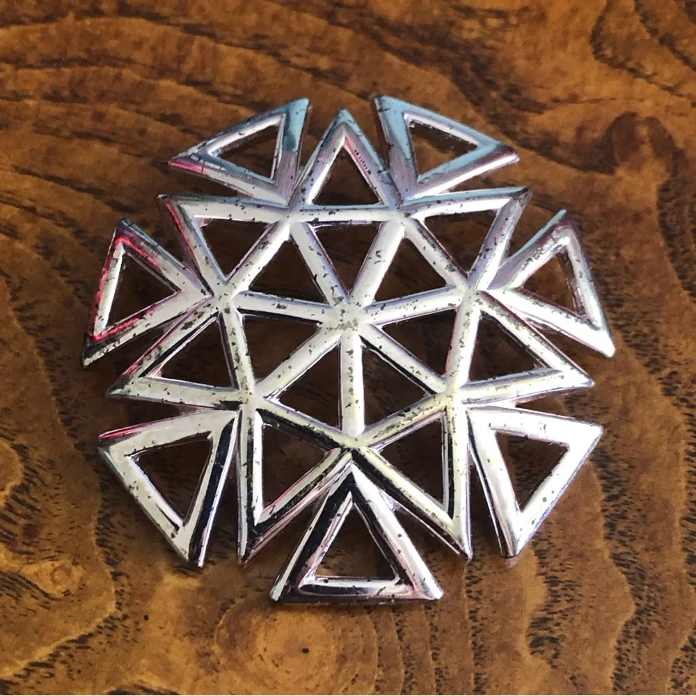 Vintage 80s Monet rose gold tone geometric brooch pin